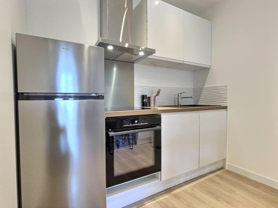 Le Victor Hugo, L'Appartement Valentinois Valence  Zewnętrze zdjęcie